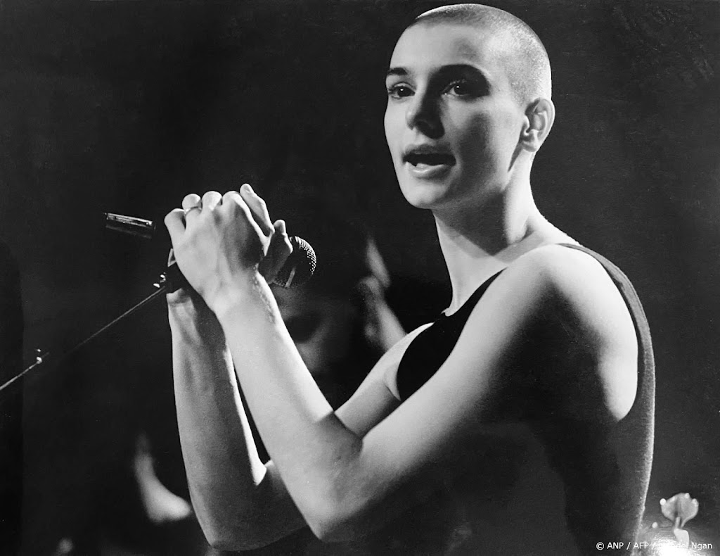 Museum maakt nieuw wassen beeld Sinead O'Connor na kritiek