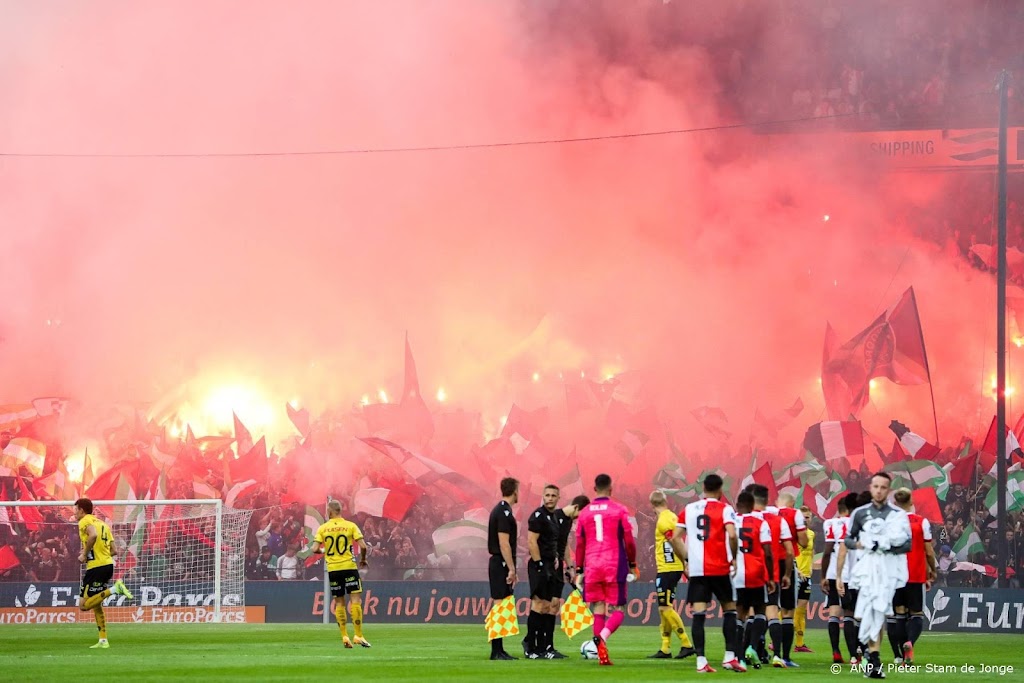 UEFA legt Feyenoord opnieuw boete op