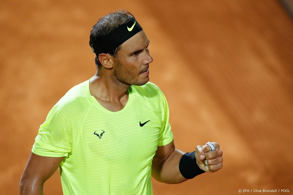 Nadal niet blij met trage tennisballen op koud gravel