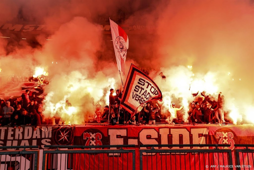 F-Side roept op om woensdag naar Johan Cruijff ArenA te komen