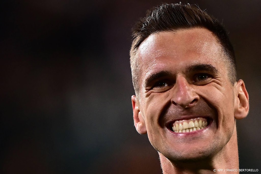 Juventus bezorgt Lecce eerste nederlaag en klimt naar tweede plek
