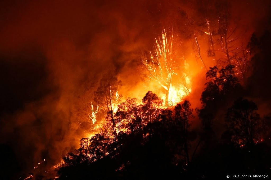 60.000 mensen geëvacueerd in Californië vanwege natuurbrand
