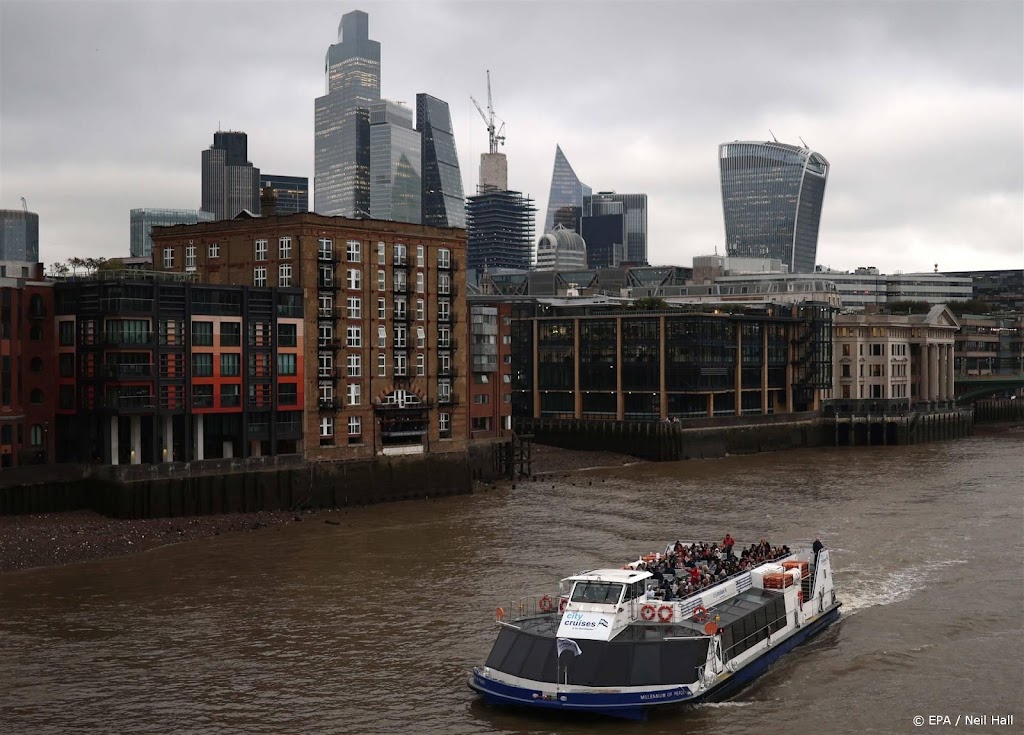 Britse lokale overheden moeten stoppen met vierdaagse werkweek