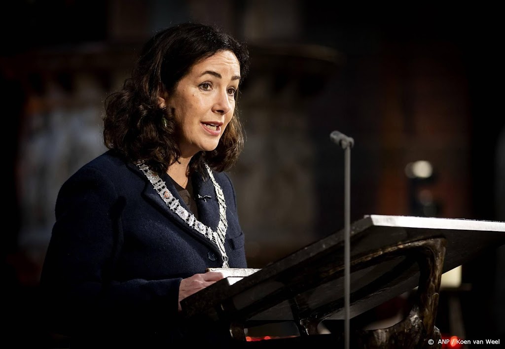 Burgemeester Halsema: 'we moeten queergemeenschap omarmen'