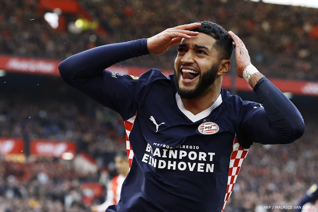 Saibari loodst PSV in De Kuip met drie treffers langs Feyenoord