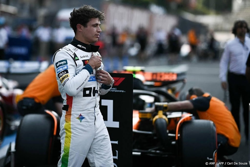 Norris nieuwe leider na zege in Mexico, Verstappen op podium