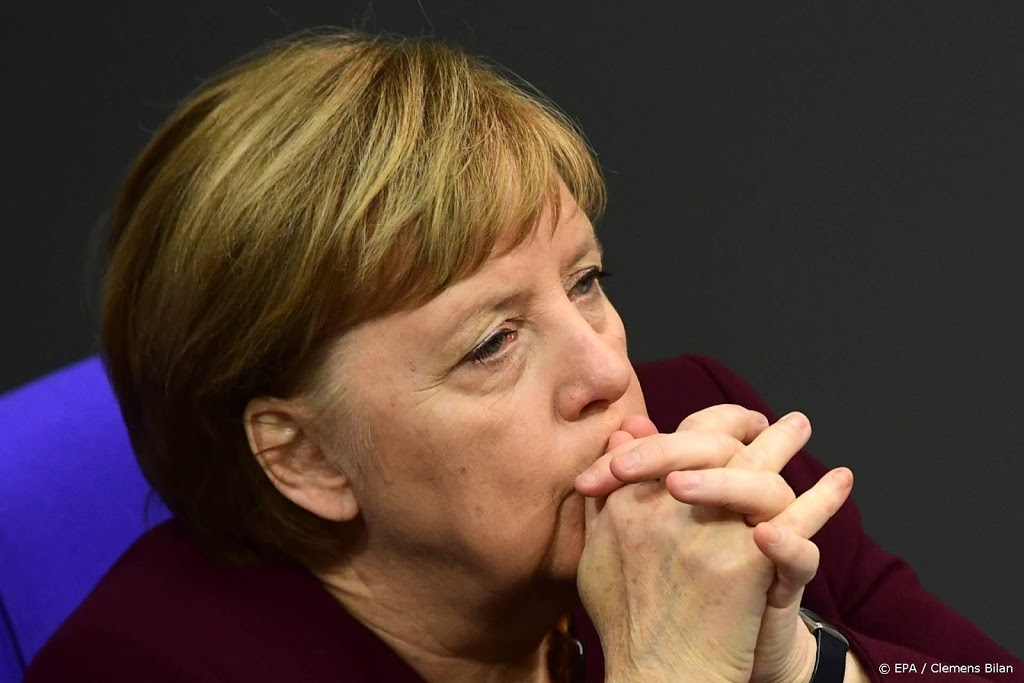 Man die tegen hek Merkel reed vrijgelaten