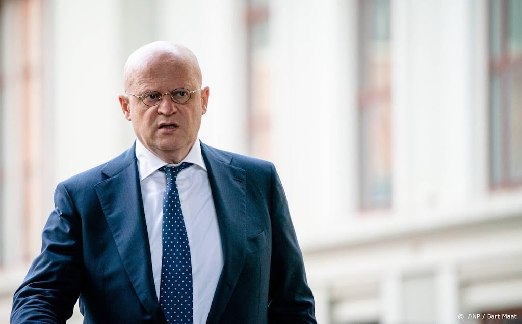 Grapperhaus: avondklok is laatste redmiddel