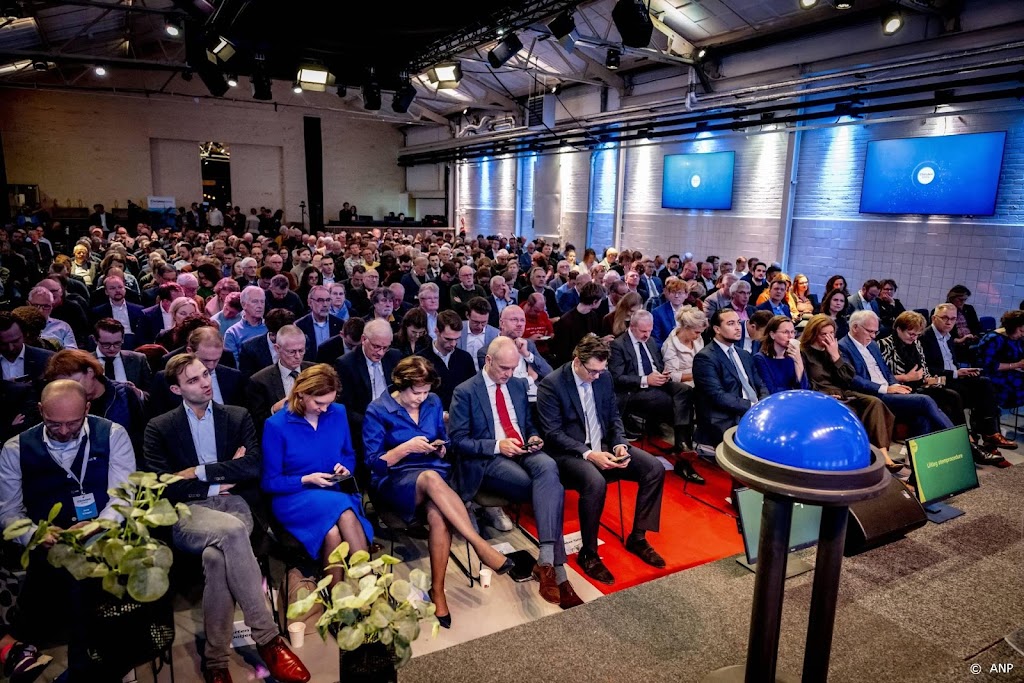 CU-lid dreigt op te stappen om eerste lhbti-senaatskandidaat