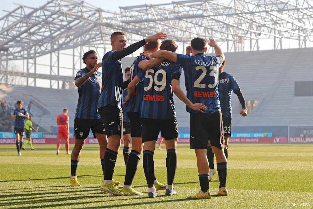 De Roon en invaller Hateboer winnen met Atalanta van Udinese