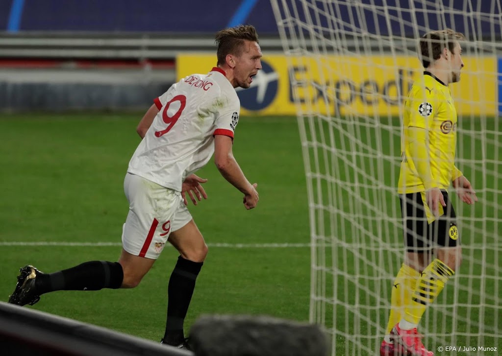 Luuk en Frenkie de Jong in de basis bij Sevilla tegen Barcelona