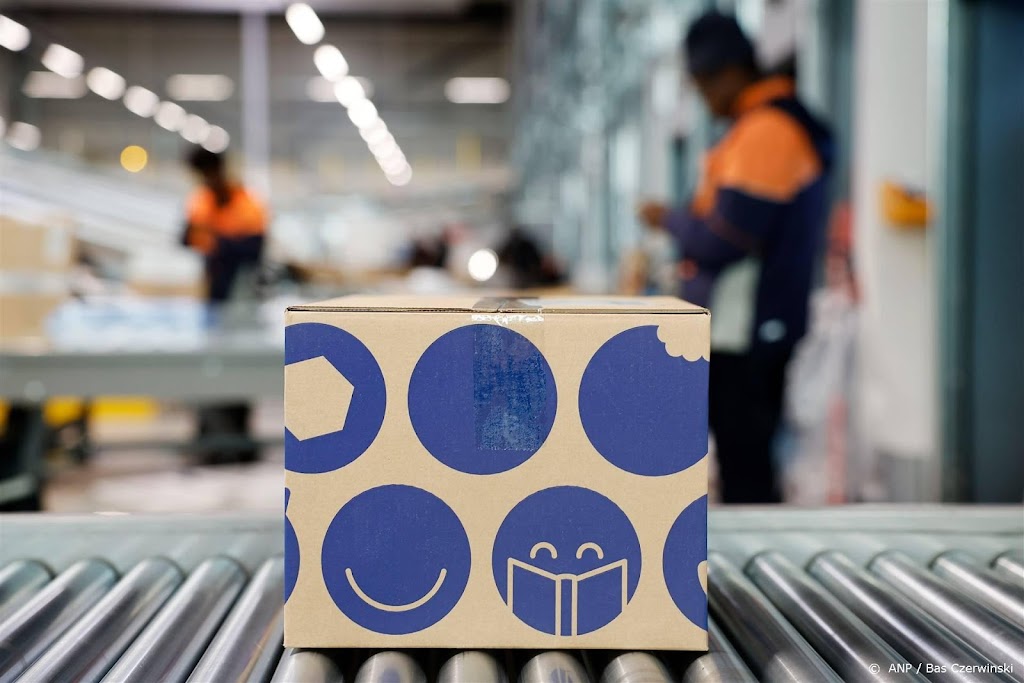 PostNL schrapt enkele honderden banen om kosten te besparen