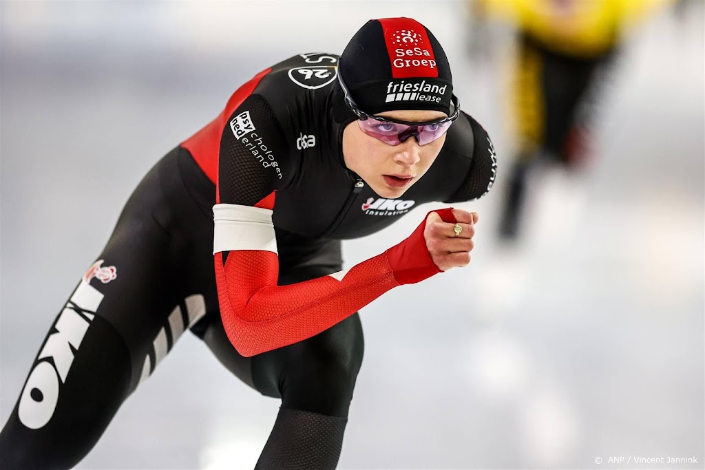 Schaatsster Beune verlengt contract bij Team IKO