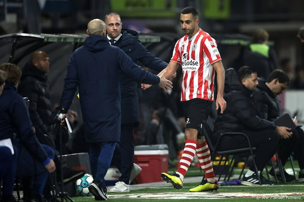 Voetbalclub Sparta drie wedstrijden zonder geschorste Auassar