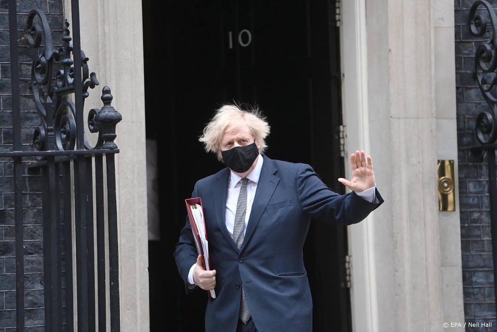 Johnson boos over rellen Bristol: 'schande'