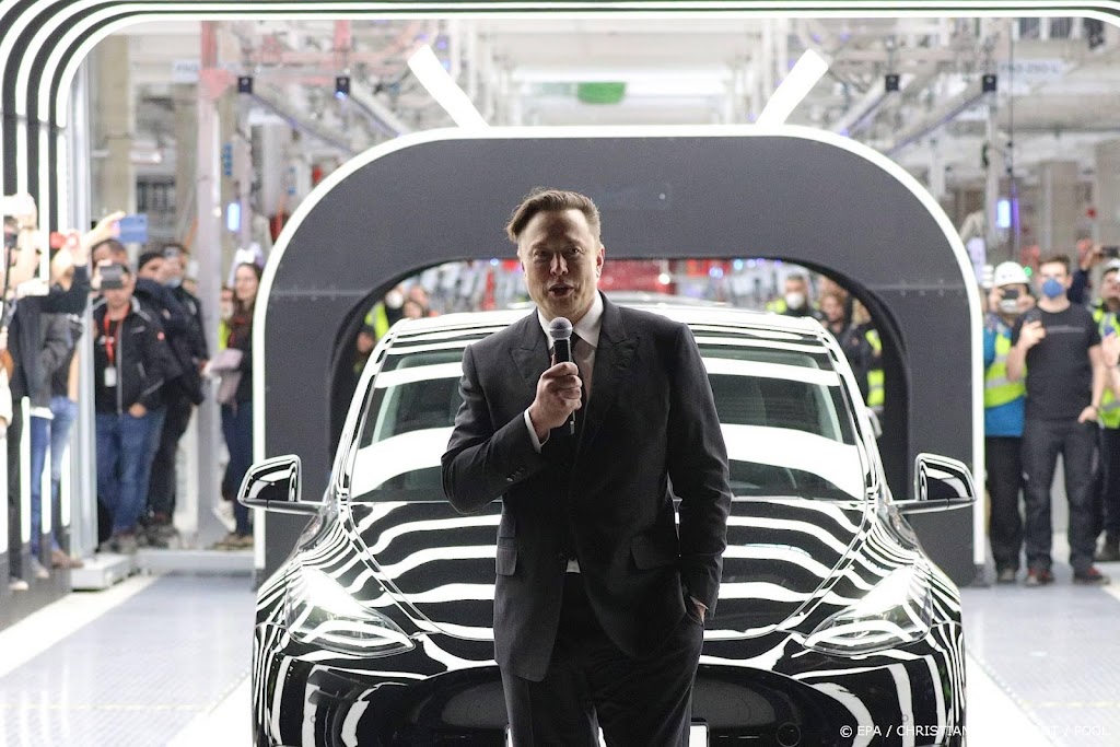 Tesla-topman Musk denkt aan opzetten eigen socialemediaplatform