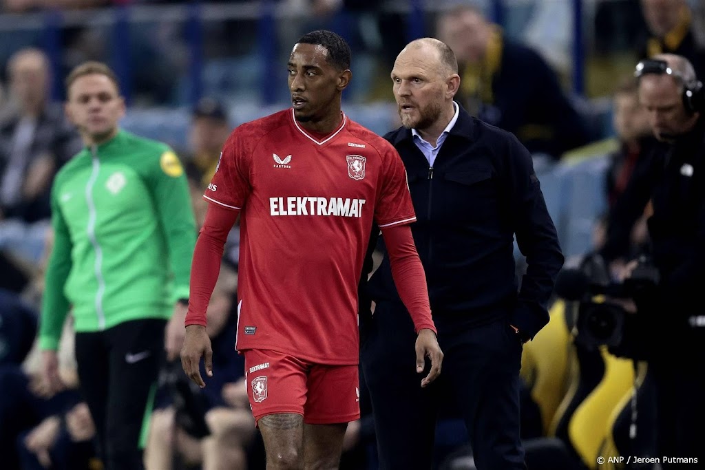 FC Twente gaat contract van voetballer Brenet ontbinden