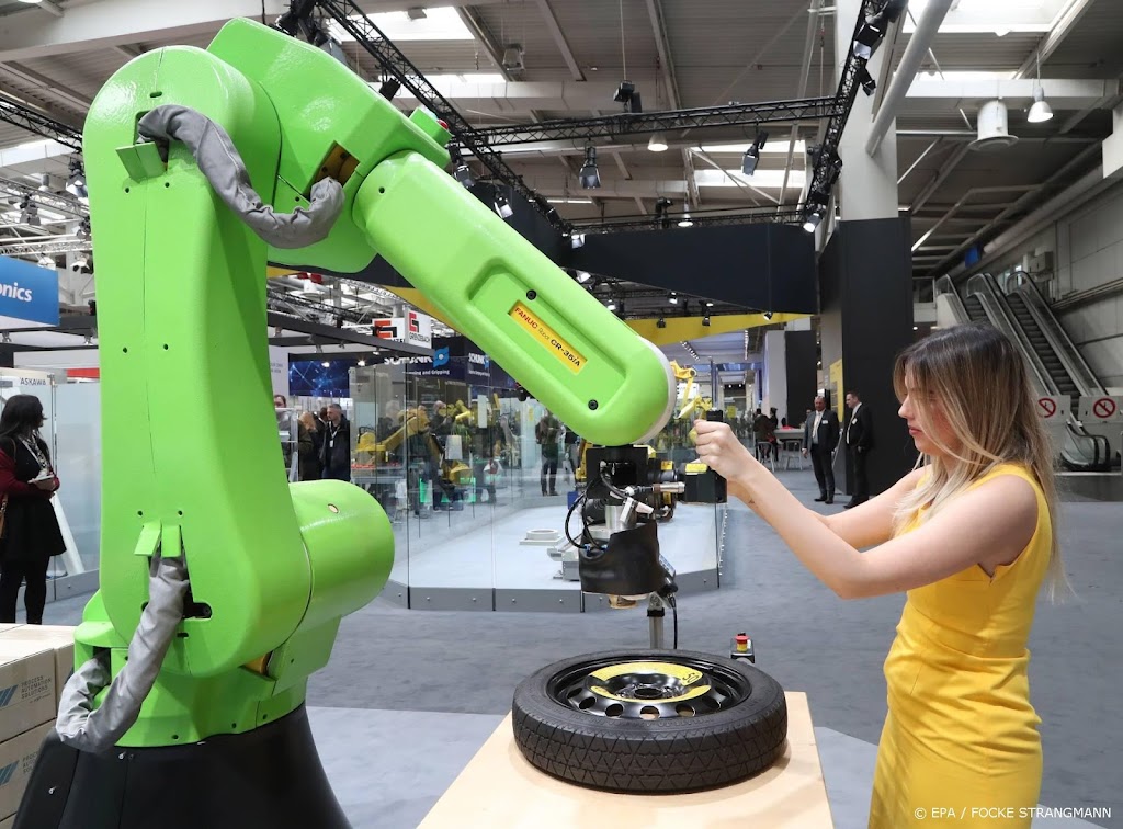 Robotmaker Fanuc daalt op lagere Japanse beurs