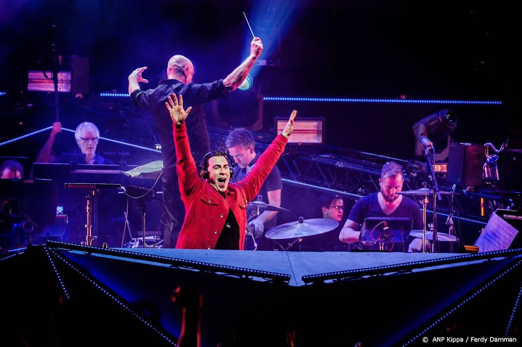 Hardwell verrast op Koningsdag 538