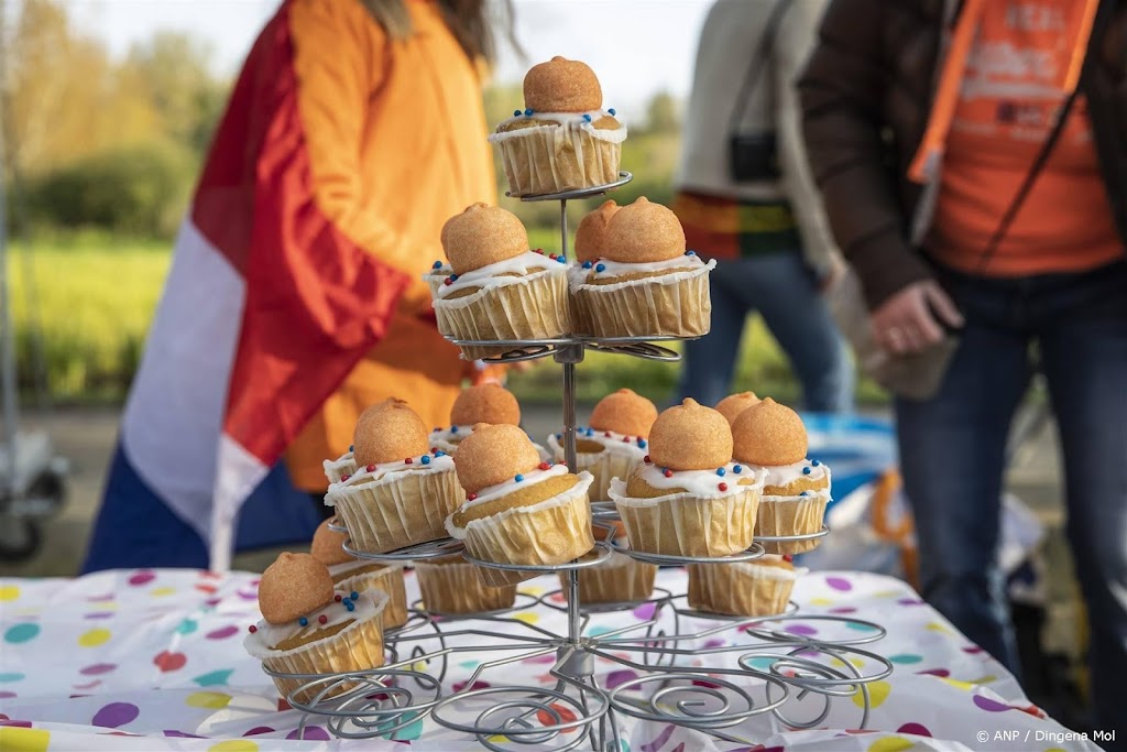 NVWA geeft 25 waarschuwingen bij voedselcontroles op Koningsdag