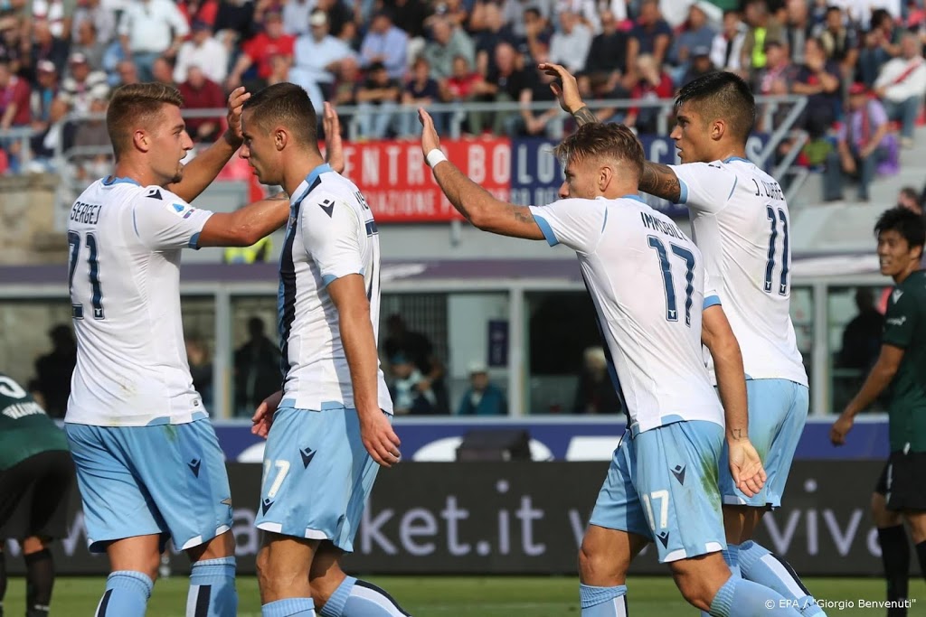 Lazio verslaat Fiorentina en blijft tweede in Serie A