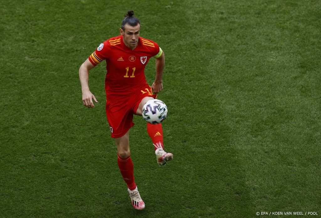 Bale wil ook na uitschakeling op EK voor Wales blijven spelen
