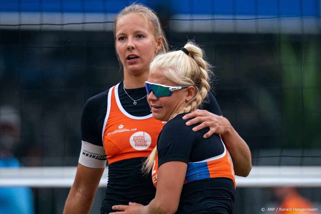 Beachvolleybalsters Stam en Schoon naar Spelen