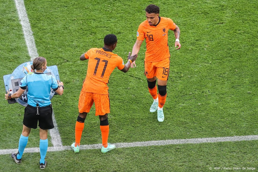 Oud-internationals kritisch op wisselbeleid De Boer