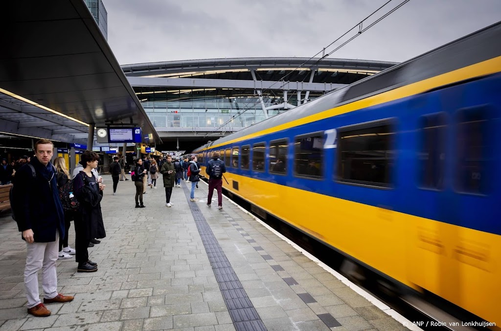 Opvolging topvrouw Rintel bij NS nog onbekend, vakbonden verdeeld