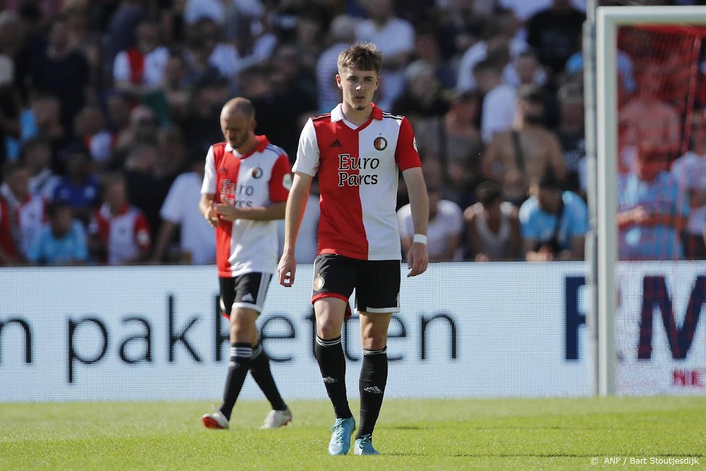 Feyenoord in oefenwedstrijd ruim langs NAC Breda