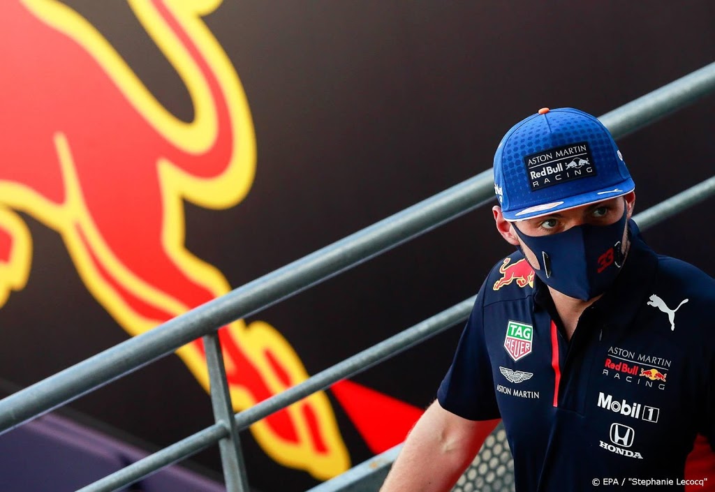Verstappen gelooft niet in sprookjes en ziet superieur Mercedes