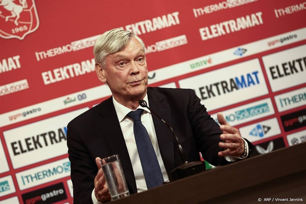Algemeen directeur FC Twente: zing nooit meer over homo's