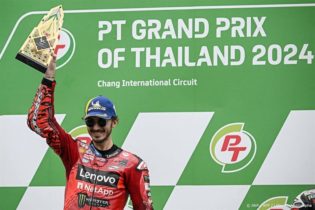 Bagnaia wint Thaise MotoGP en verkleint achterstand op Martín