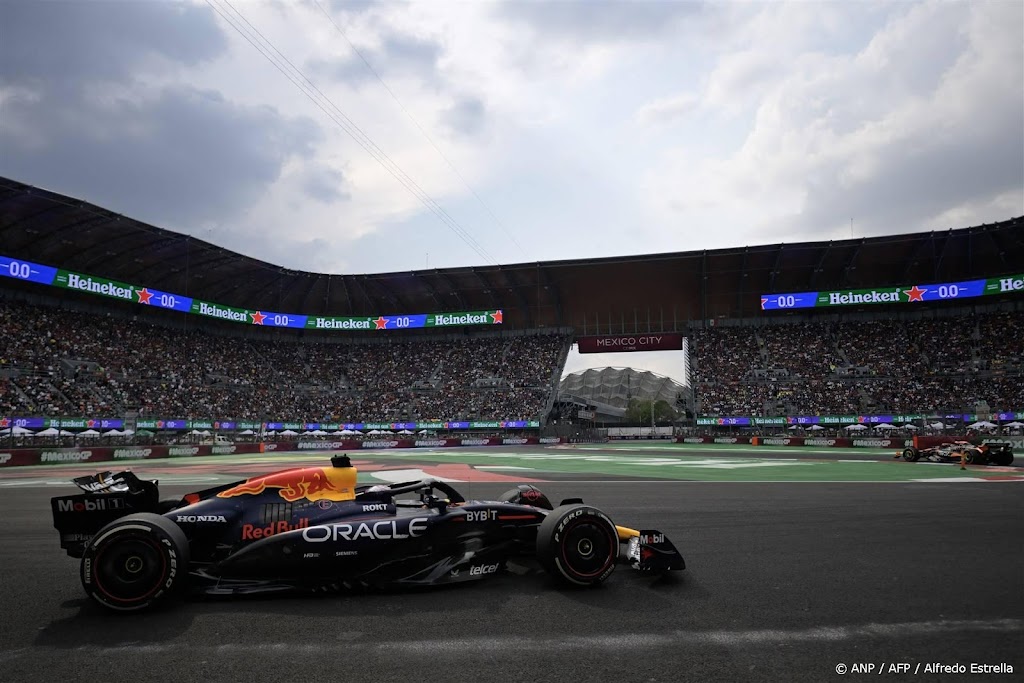 Verstappen na tijdstraffen zesde in Mexico, rivaal Norris tweede