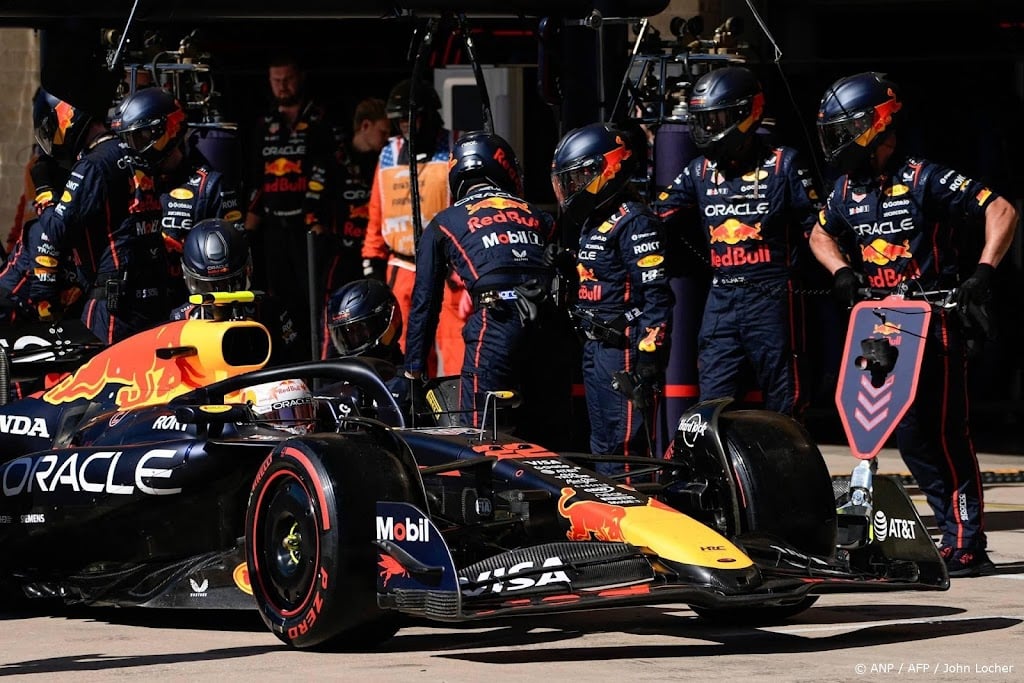 Red Bull stelt besluit over tweede rijder uit tot einde seizoen