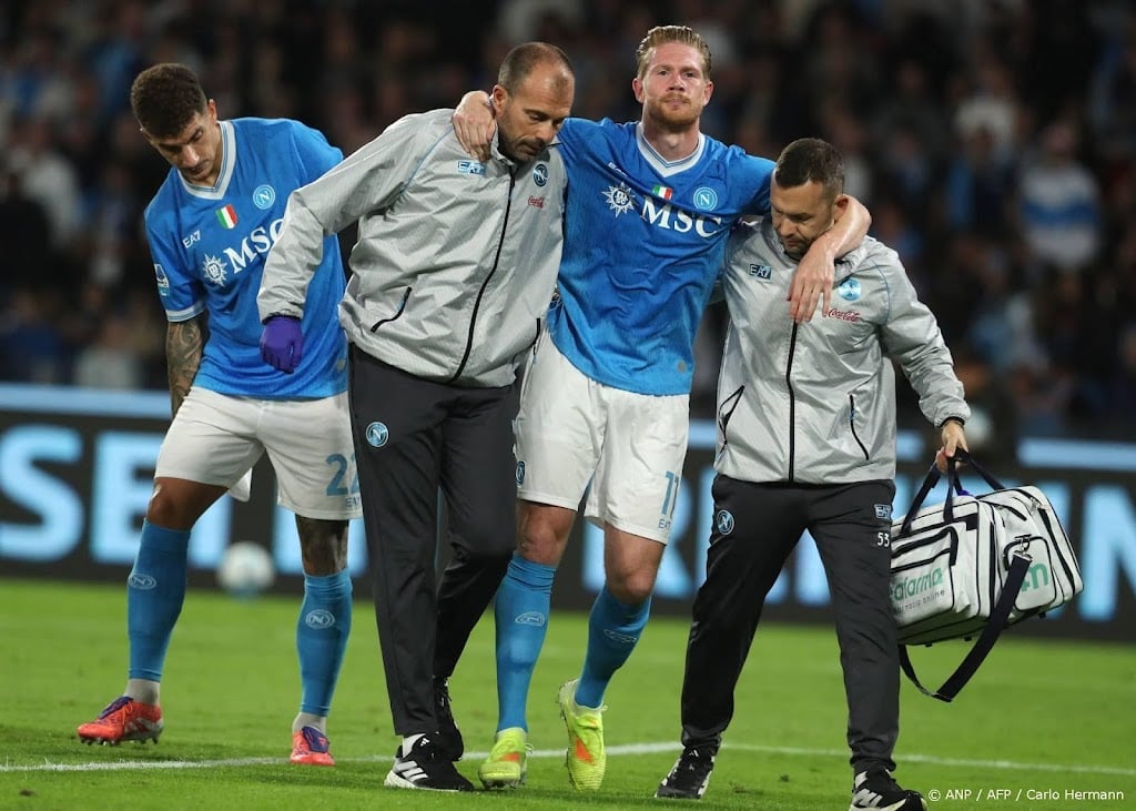 Napoli mist De Bruyne voorlopig door hamstringblessure