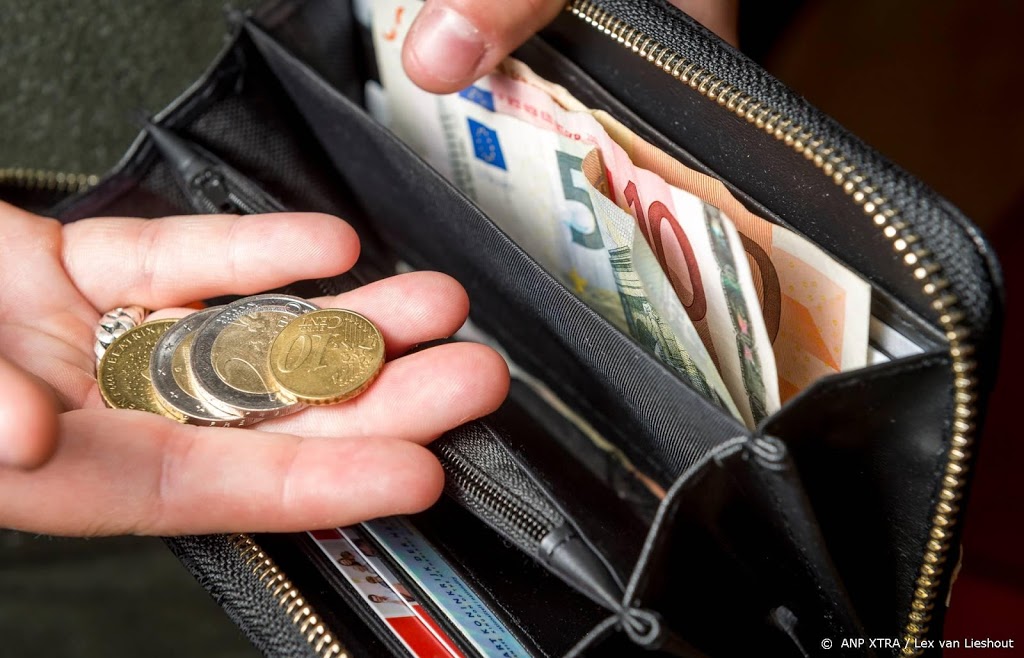 Lager opgeleiden voelen coronacrisis het ergst