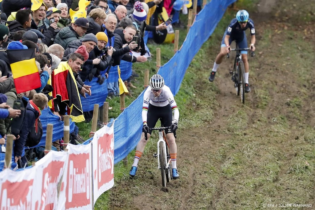Veldrijdster Pieterse boekt in Hulst tweede zege in wereldbeker