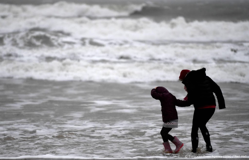 Storm Bella treft Verenigd Koninkrijk en Frankrijk