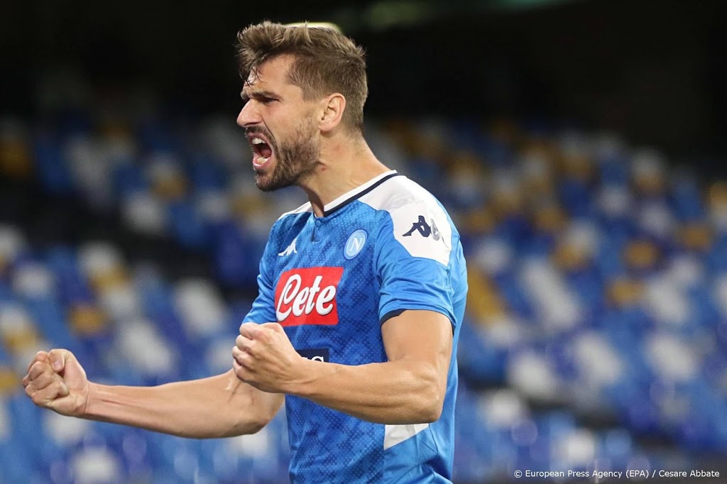 Spaanse spits Llorente van Napoli naar Udinese