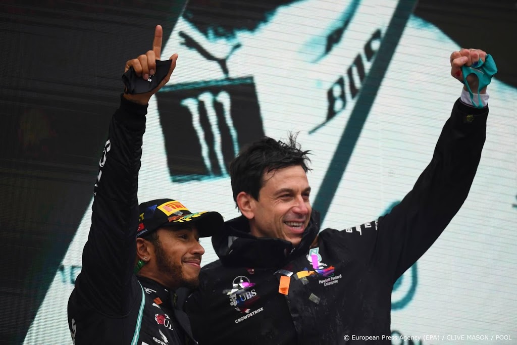 Wolff: Hamilton op het punt van verlengen contract bij Mercedes