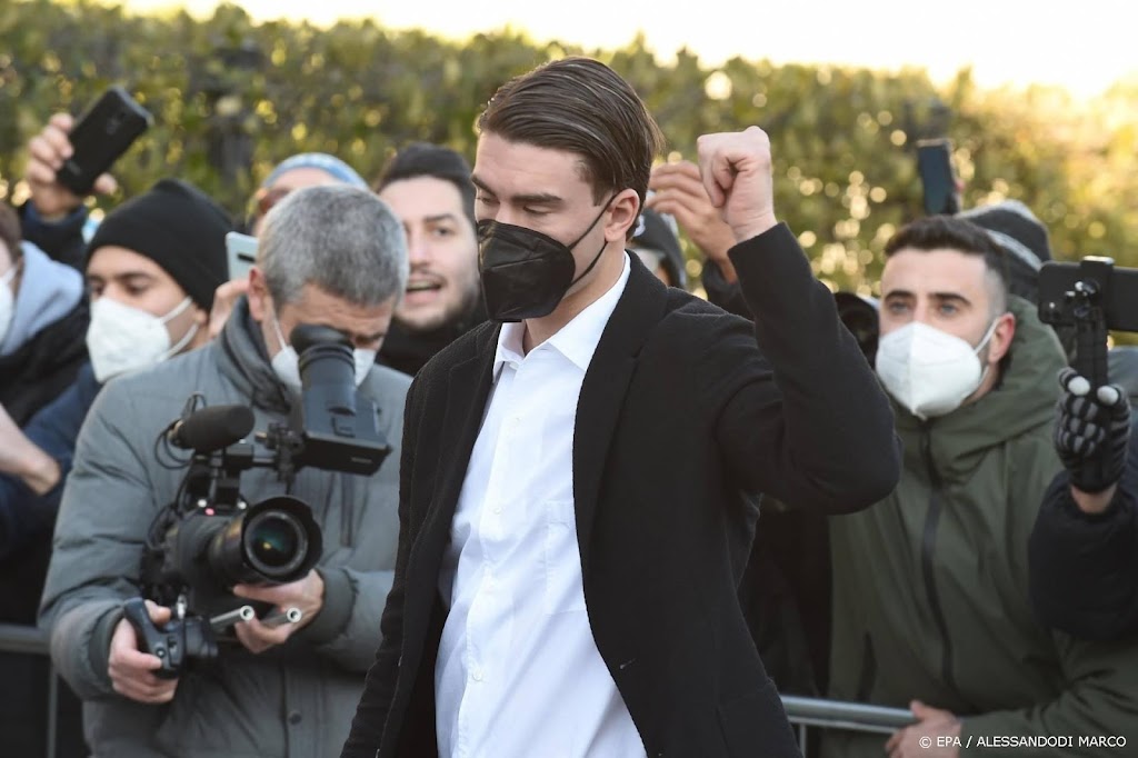 Juventus bevestigt komt Servische spits Vlahovic