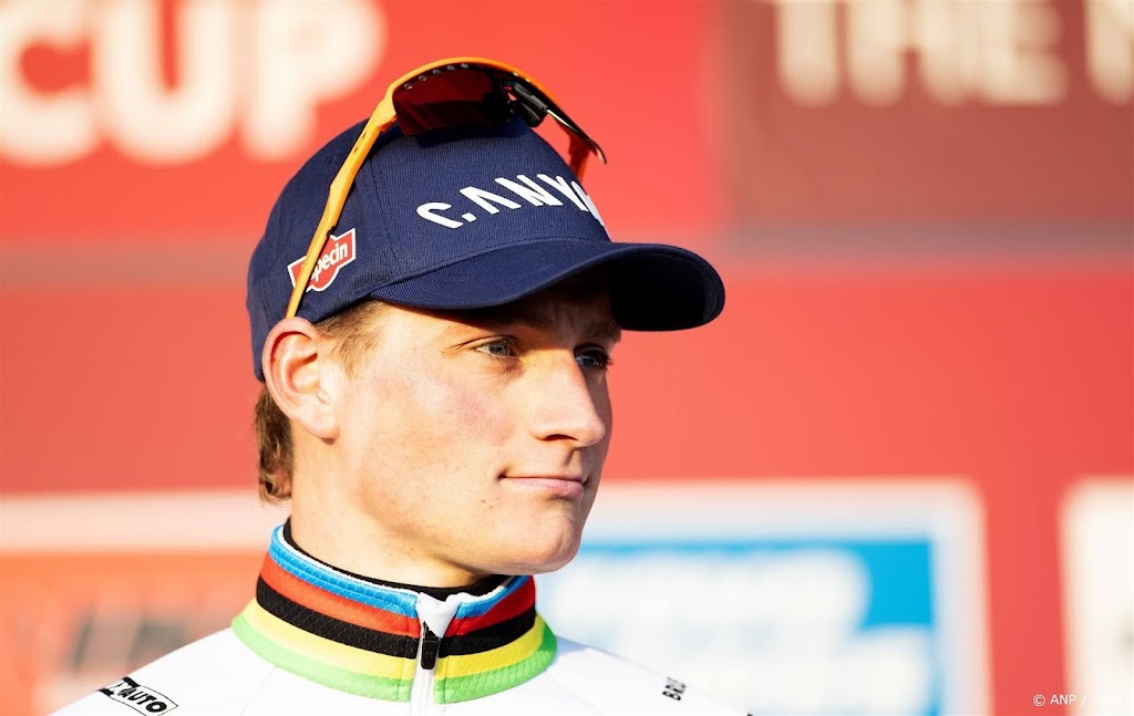 Topfavorieten Van der Poel en Van Empel in selectie WK veldrijden