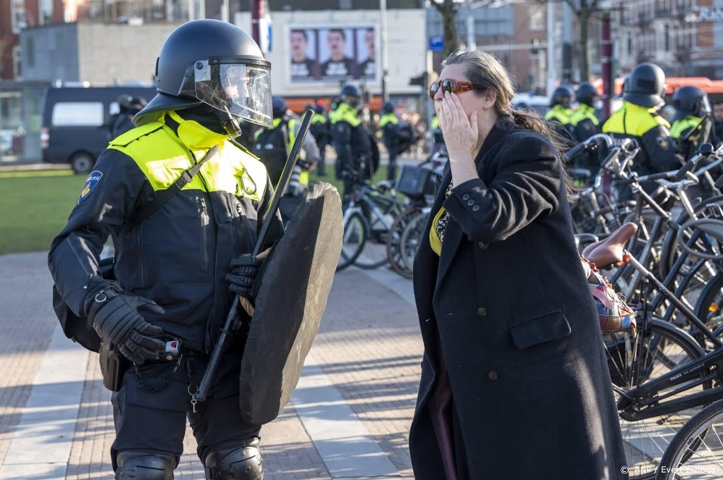 ME ontruimt Museumplein Amsterdam