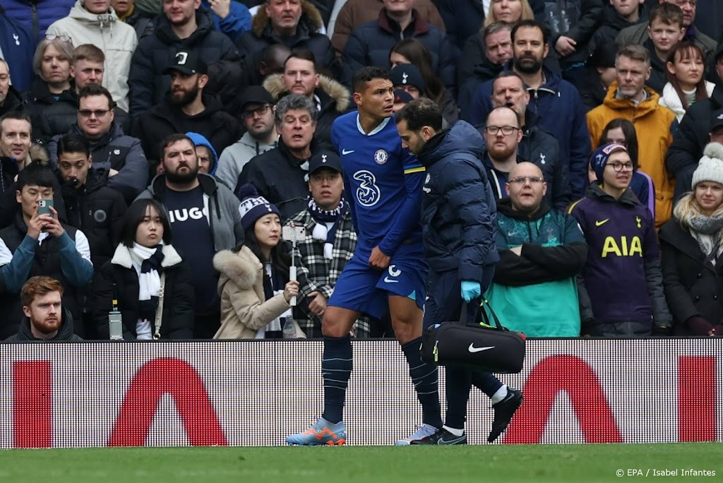 Chelsea-verdediger Silva loopt kniebandblessure op