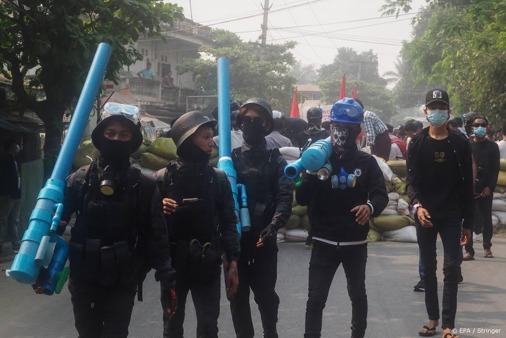 Defensiechefs twaalf landen veroordelen geweld door leger Myanmar