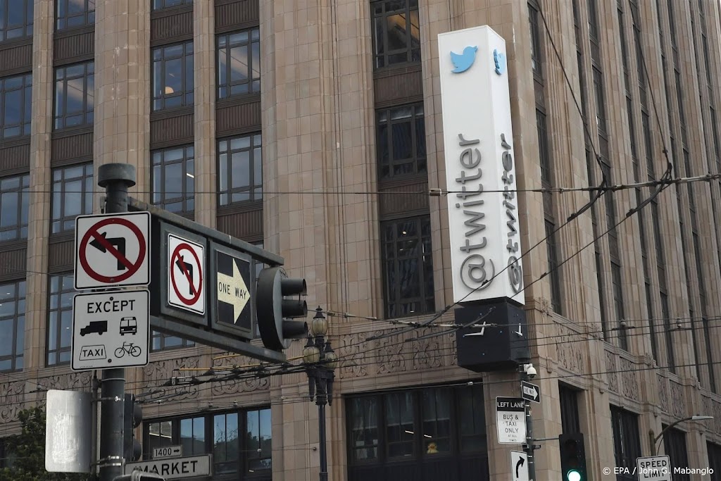 Musk: Twitter beperkt zichtbaarheid niet-abonnees
