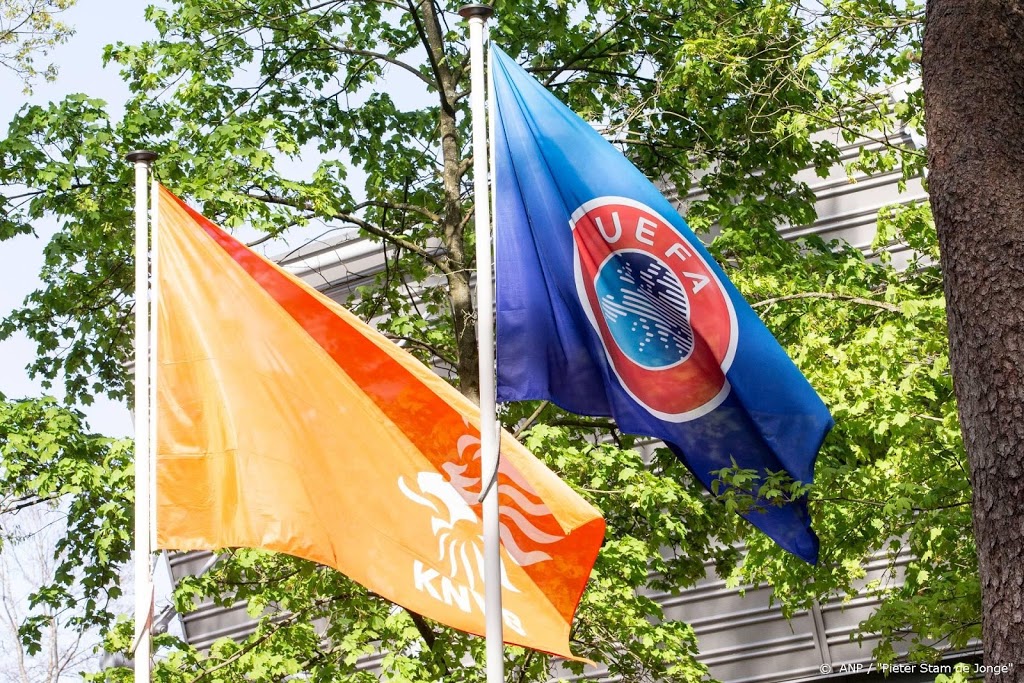 UEFA wil voor 25 mei duidelijkheid van voetbalcompetities