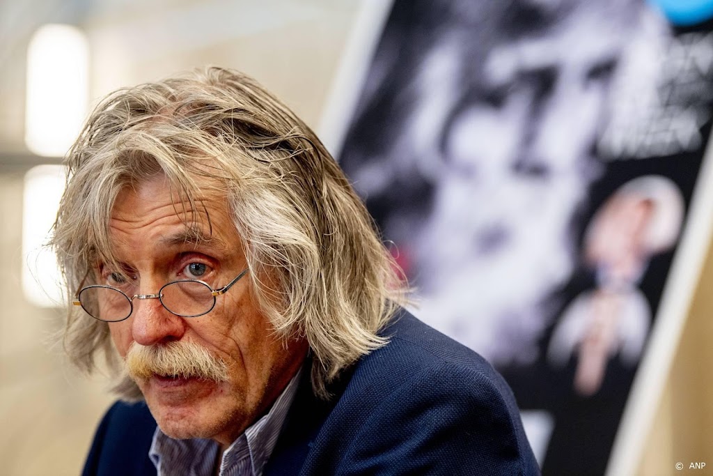 Doorgaan theatertournee Johan Derksen hangt af van excuses
