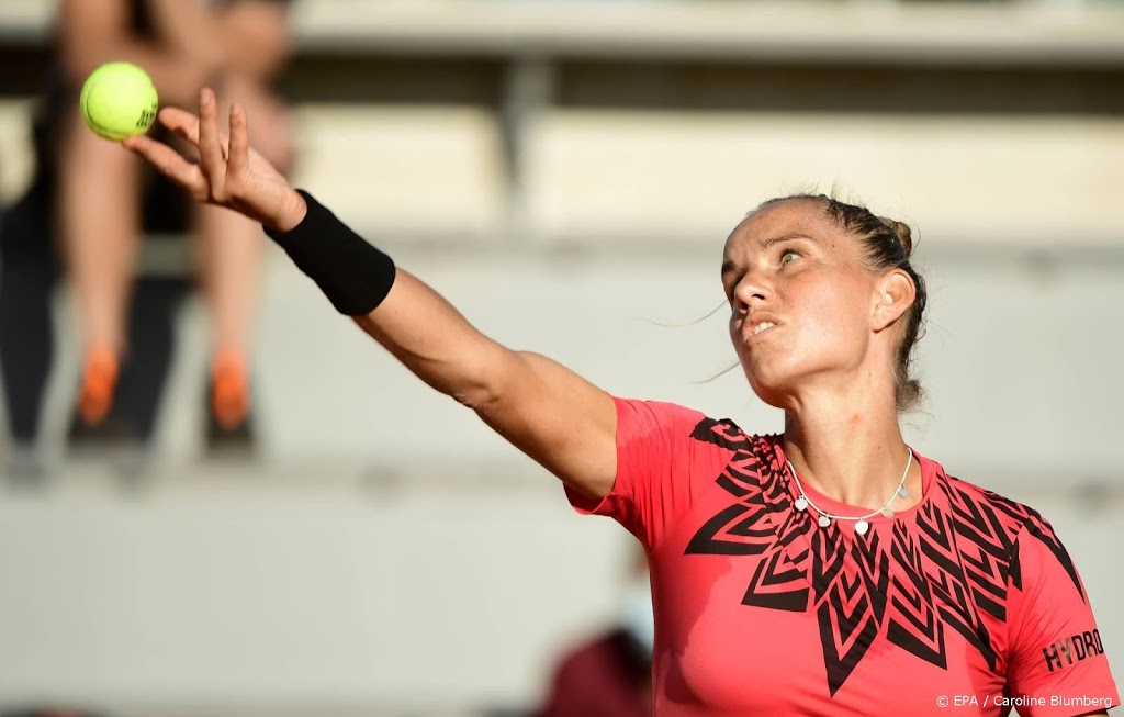 Tennissters Rus en Pattinama-Kerkhove in actie op Wimbledon